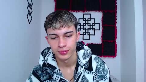 Snapshot of john_vichenso chatting on 01/08/26, 10:12 John Vichenso online show from 01/08/26, 10:12