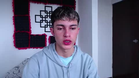 Snapshot of john_vichenso chatting on 01/14/26, 08:14 John Vichenso online show from 01/14/26, 08:14