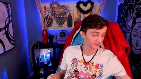 Snapshot of john_weasley chatting on 12/10/24, 08:38 John online show from 12/10/24, 08:38