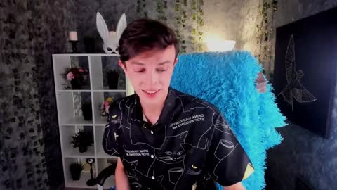 Snapshot of john_weasley chatting on 12/18/24, 05:00 John online show from 12/18/24, 05:00