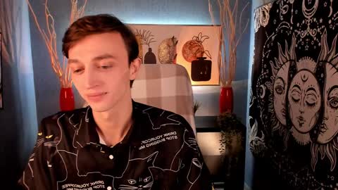 Snapshot of john_weasley chatting on 01/25/25, 08:53 John online show from 01/25/25, 08:53