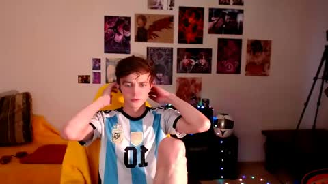 Snapshot of john_winx chatting on 04/27/26, 01:53 john_winx online show from 04/27/26, 01:53