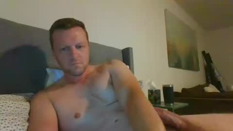 Snapshot of johnd101020 chatting on 10/14/25, 03:24 johnd101020 online show from 10/14/25, 03:24