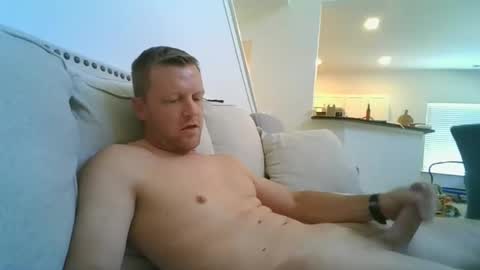 Snapshot of johnd101020 chatting on 04/16/26, 05:03 johnd101020 online show from 04/16/26, 05:03