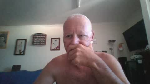 Snapshot of johndesnudado chatting on 07/20/26, 10:39 johndesnudado online show from 07/20/26, 10:39