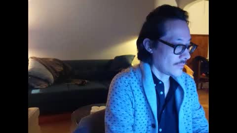 Snapshot of johneelicks chatting on 03/08/26, 09:13 Johnee online show from 03/08/26, 09:13