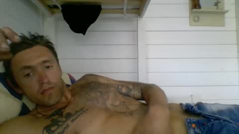 Snapshot of johngiaver3 chatting on 05/01/26, 10:31 johngiaver3 online show from 05/01/26, 10:31