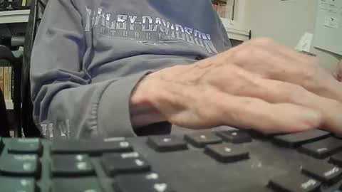 Snapshot of johngp777 chatting on 04/06/26, 04:30 johngp777 online show from 04/06/26, 04:30