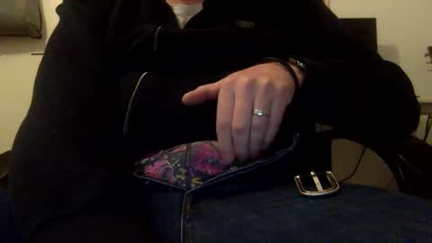 Snapshot of johnjerkof chatting on 02/19/25, 09:25 johnjerkof online show from 02/19/25, 09:25