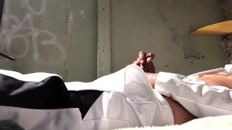 Snapshot of johnjonnnn28 chatting on 01/22/25, 01:53 johnjonnnn28 online show from 01/22/25, 01:53