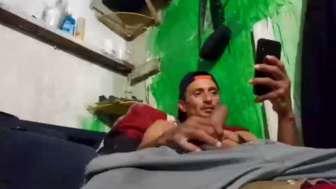 Snapshot of johnjonnnn28 chatting on 10/13/25, 11:16 johnjonnnn28 online show from 10/13/25, 11:16