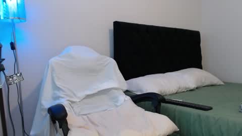 john online show from 01/28/25, 09:29