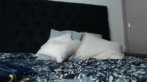 john online show from 09/08/25, 08:30