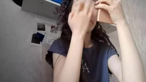 Molly online show from 11/30/25, 03:10