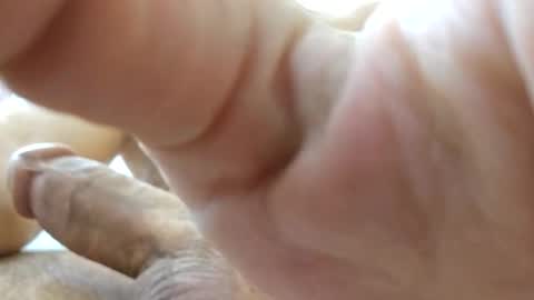 Snapshot of johnnnn2331 chatting on 11/18/25, 02:17 johnnnn2331 online show from 11/18/25, 02:17