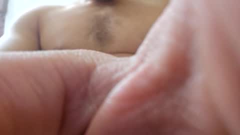 Snapshot of johnnnn2331 chatting on 01/17/26, 05:12 johnnnn2331 online show from 01/17/26, 05:12