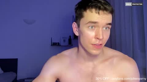 Snapshot of johnnnyhorny chatting on 09/17/25, 07:26 Johnny online show from 09/17/25, 07:26