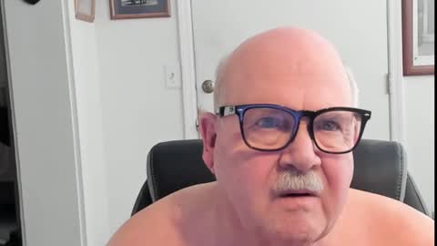 johnno52 online show from 12/02/24, 04:20