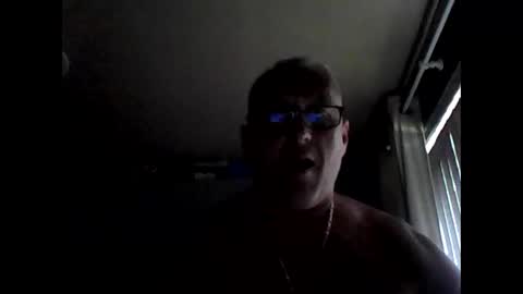 Snapshot of johnny557019 chatting on 06/02/26, 01:35 johnny557019 online show from 06/02/26, 01:35