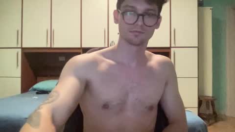 Snapshot of johnny__wood chatting on 01/20/25, 06:43 Johnny online show from 01/20/25, 06:43