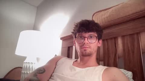 Snapshot of johnny__wood chatting on 10/08/25, 02:53 Johnny online show from 10/08/25, 02:53