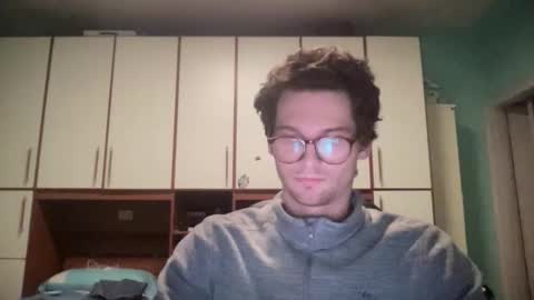 Snapshot of johnny__wood chatting on 12/04/25, 10:40 Johnny online show from 12/04/25, 10:40