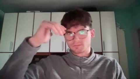 Snapshot of johnny__wood chatting on 12/18/25, 09:59 Johnny online show from 12/18/25, 09:59