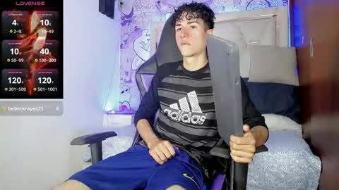 Snapshot of johnny_cagee chatting on 03/05/26, 04:52 johnny_cagee online show from 03/05/26, 04:52