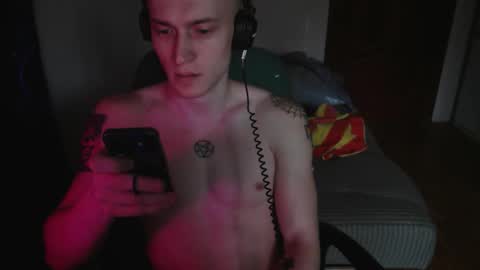 Johnny online show from 10/08/25, 06:22