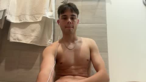 Snapshot of johnnybigd2005 chatting on 11/20/25, 08:14 johnnybigd2005 online show from 11/20/25, 08:14