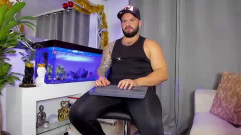 Snapshot of johnnygrayson_ chatting on 12/06/24, 10:08 JOHNNY online show from 12/06/24, 10:08