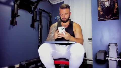 Snapshot of johnnygrayson_ chatting on 01/21/25, 11:02 JOHNNY online show from 01/21/25, 11:02