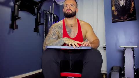 Snapshot of johnnygrayson_ chatting on 02/09/25, 12:28 JOHNNY online show from 02/09/25, 12:28