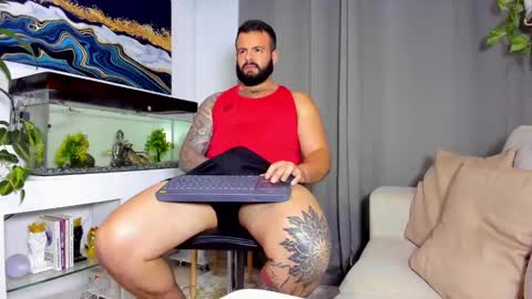 Snapshot of johnnygrayson_ chatting on 02/15/25, 11:03 JOHNNY online show from 02/15/25, 11:03