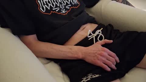 johnny online show from 10/27/25, 02:37