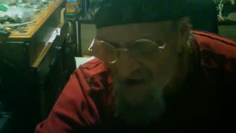 Snapshot of johnnyshung1 chatting on 12/01/25, 02:49 johnnyshung1 online show from 12/01/25, 02:49