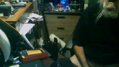 Snapshot of johnnyshung1 chatting on 01/10/26, 07:15 johnnyshung1 online show from 01/10/26, 07:15