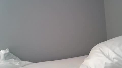 Snapshot of johnnyuchiro7 chatting on 02/18/26, 07:10 Johnny online show from 02/18/26, 07:10