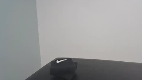 Snapshot of johnnyuchiro7 chatting on 04/17/26, 04:59 Johnny online show from 04/17/26, 04:59