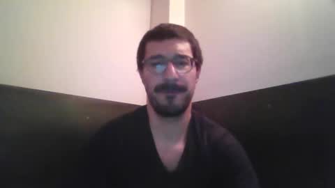 Snapshot of johnparis7575 chatting on 11/09/25, 09:02 Johnfrench online show from 11/09/25, 09:02