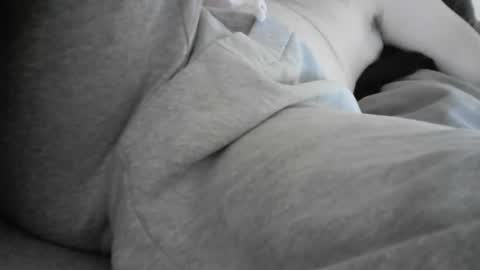 Snapshot of johnperkins6723 chatting on 10/28/25, 08:33 johnperkins6723 online show from 10/28/25, 08:33