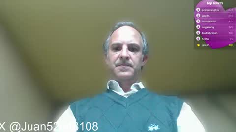 Snapshot of johnq_23 chatting on 12/27/24, 04:21 John online show from 12/27/24, 04:21