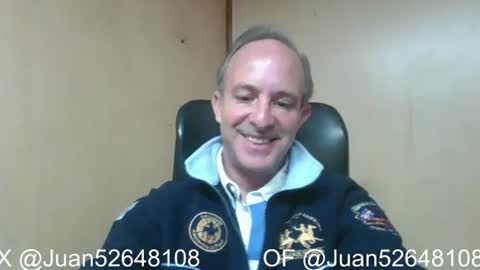 Snapshot of johnq_23 chatting on 06/12/26, 03:44 John online show from 06/12/26, 03:44