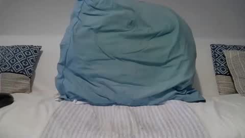 Snapshot of johnrossignol chatting on 12/24/24, 08:44 johnrossignol online show from 12/24/24, 08:44