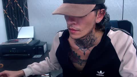 Snapshot of johnsonisaac94_ chatting on 02/04/25, 05:31 johnsonisaac94  online show from 02/04/25, 05:31