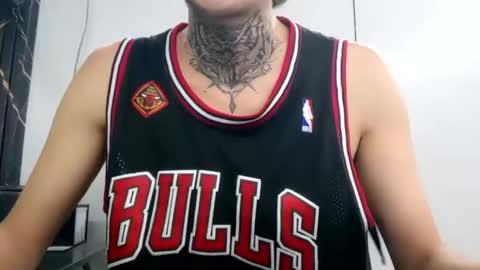 Snapshot of johnsonisaac94_ chatting on 02/08/25, 01:22 johnsonisaac94  online show from 02/08/25, 01:22