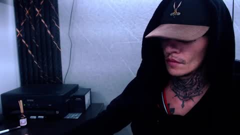 Snapshot of johnsonisaac94_ chatting on 02/14/25, 07:59 johnsonisaac94  online show from 02/14/25, 07:59