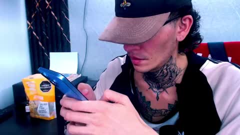 Snapshot of johnsonisaac94_ chatting on 02/17/25, 07:15 johnsonisaac94  online show from 02/17/25, 07:15