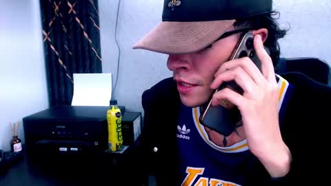 Snapshot of johnsonisaac94_ chatting on 02/18/25, 07:32 johnsonisaac94  online show from 02/18/25, 07:32