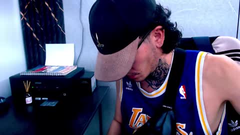 Snapshot of johnsonisaac94_ chatting on 02/21/25, 06:07 johnsonisaac94  online show from 02/21/25, 06:07